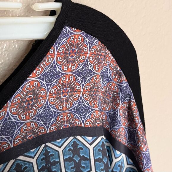 Zara Multi-Color Tile Print Front with Black 3/4 Sleeve T Shirt Top Size Large - Picture 5 of 6